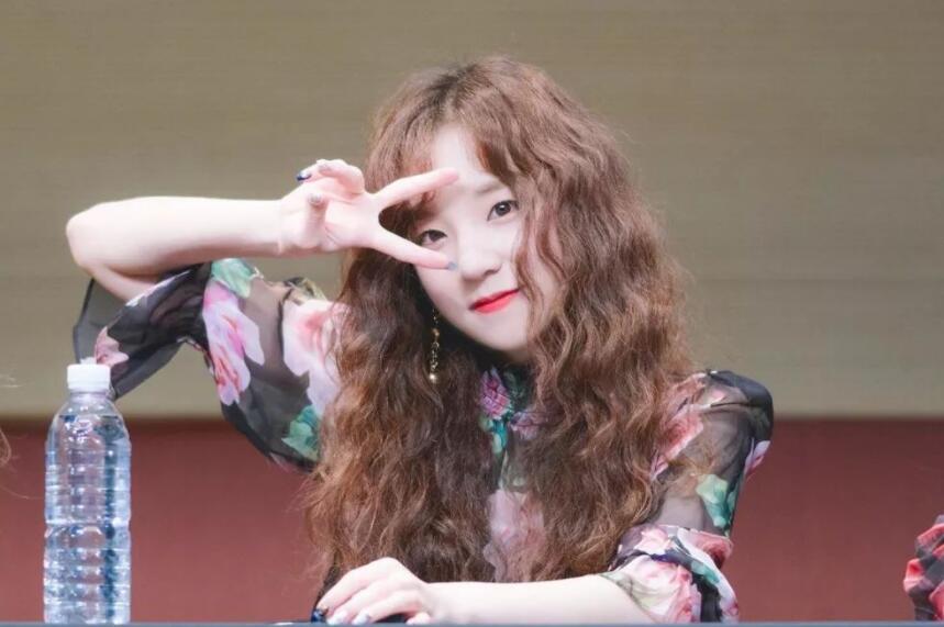 一次性羊毛卷怎么弄？南寧人氣高的美發(fā)學校來教你