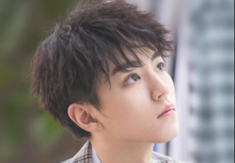 分享錫紙燙和煙花燙的區(qū)別，告訴你廣西美發(fā)學(xué)校哪家專業(yè)