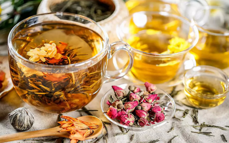 夏季養(yǎng)生茶來(lái)咯！趕緊給家人泡一杯吧