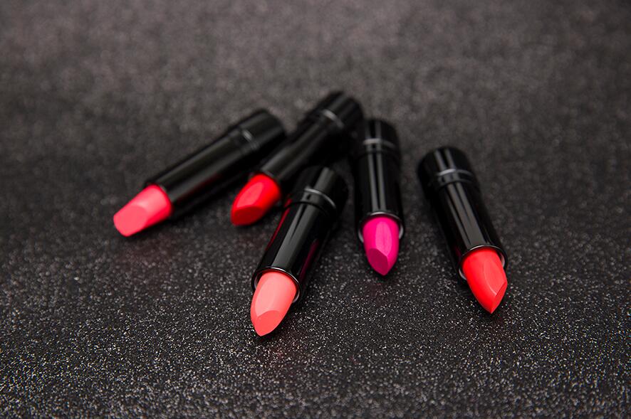 過期口紅用處多！快來(lái)聽聽南寧化妝培訓(xùn)班老師怎么說(shuō)