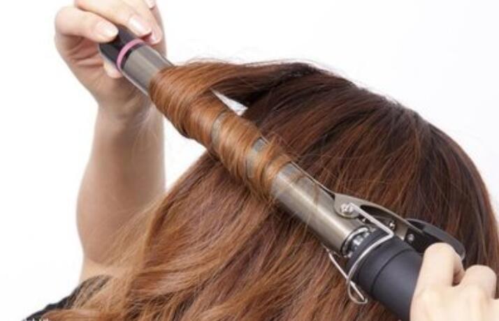 卷發(fā)器的選擇標(biāo)準(zhǔn)，南寧美發(fā)學(xué)習(xí)