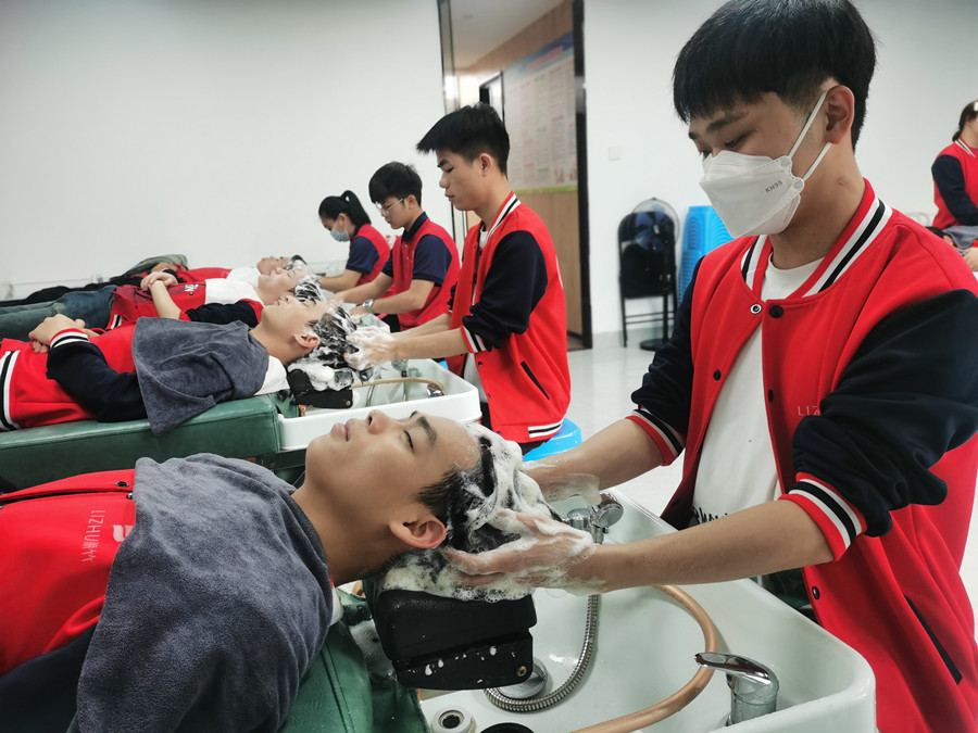 掉頭發(fā)的根本原因，南寧洗發(fā)護膚培訓講解