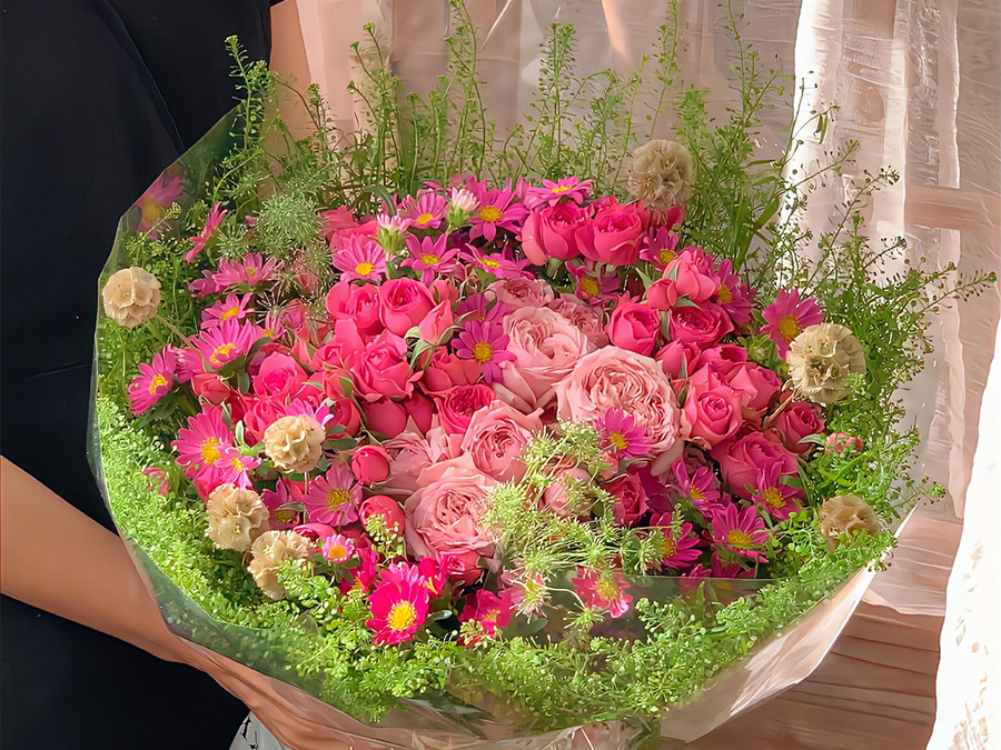 超治愈的春日花束，廣西花藝插花培訓(xùn)學(xué)校作品