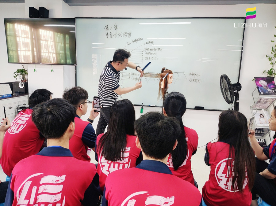 螳螂須發(fā)型的適合人群，廣西美發(fā)修剪