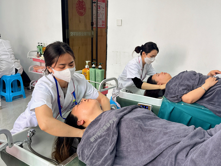 頭療肩頸按摩注意事項(xiàng)，廣西學(xué)頭療